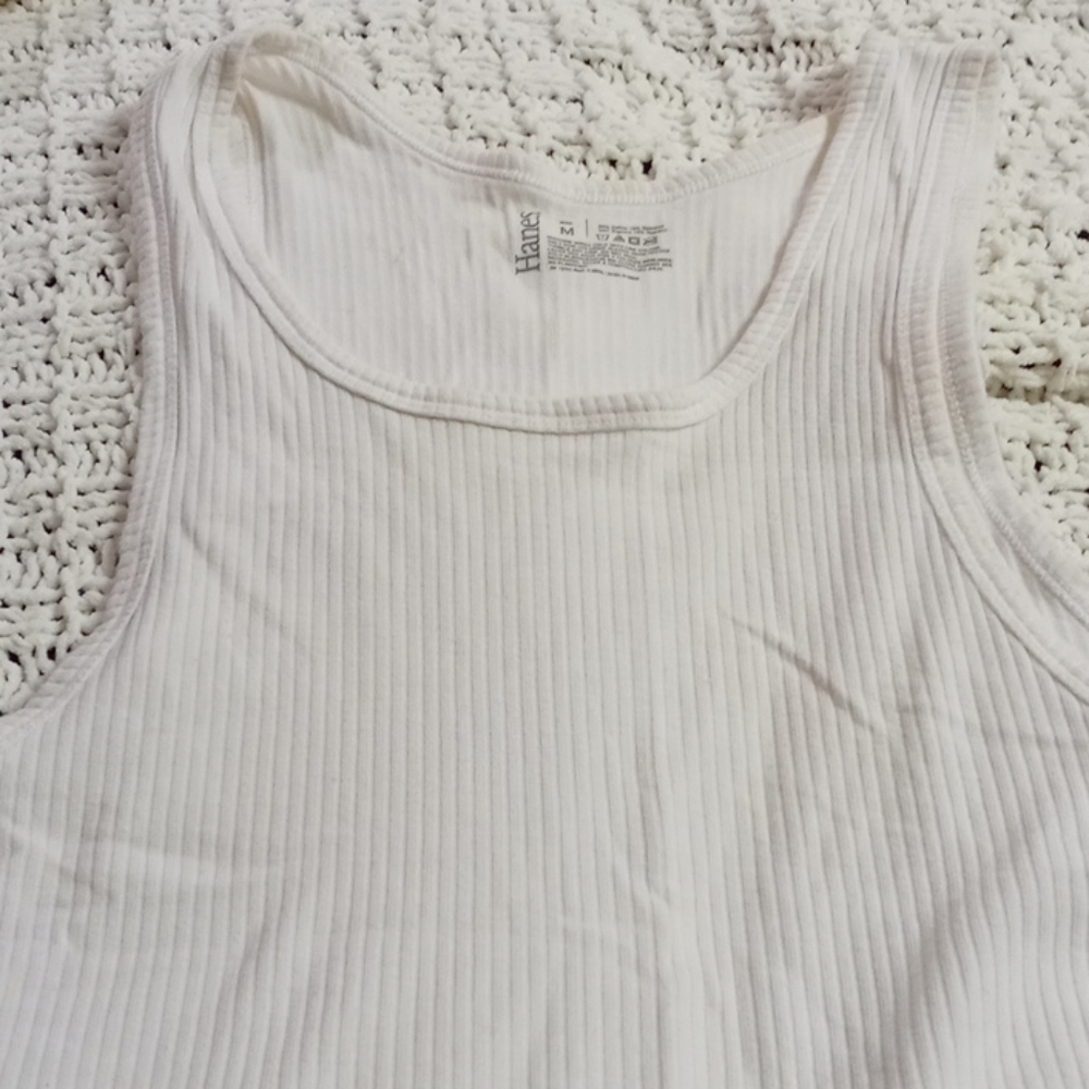 Top - Picture 2 of 3